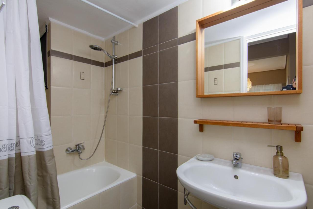 Apt 48, Cozy Apartment In Kalamata City Center Eksteriør bilde